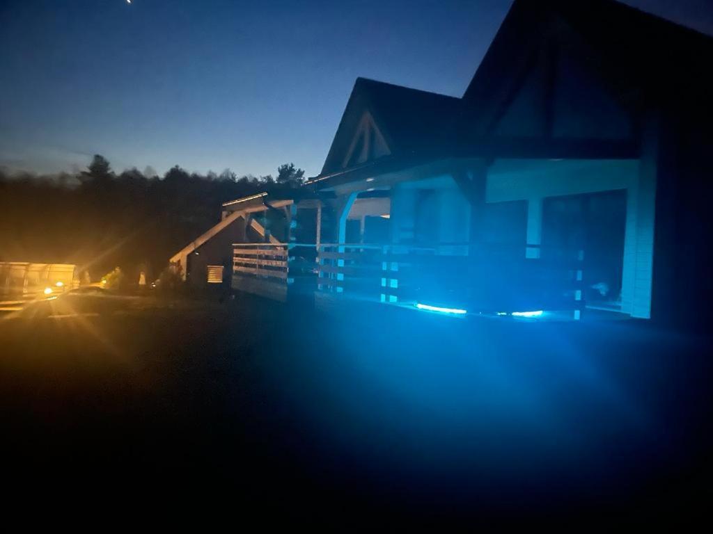 Osada Skoczkowo Komfortowe Domki Z Jacuzzi Nad Jeziorem- Sauna- Balia- Prywatny Staw Wedkarski Podiazy Exteriér fotografie