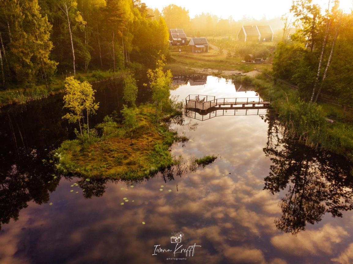 Osada Skoczkowo Komfortowe Domki Z Jacuzzi Nad Jeziorem- Sauna- Balia- Prywatny Staw Wedkarski Podiazy Exteriér fotografie
