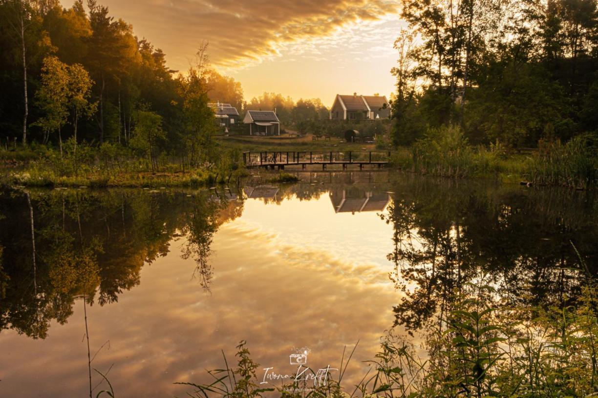 Osada Skoczkowo Komfortowe Domki Z Jacuzzi Nad Jeziorem- Sauna- Balia- Prywatny Staw Wedkarski Podiazy Exteriér fotografie